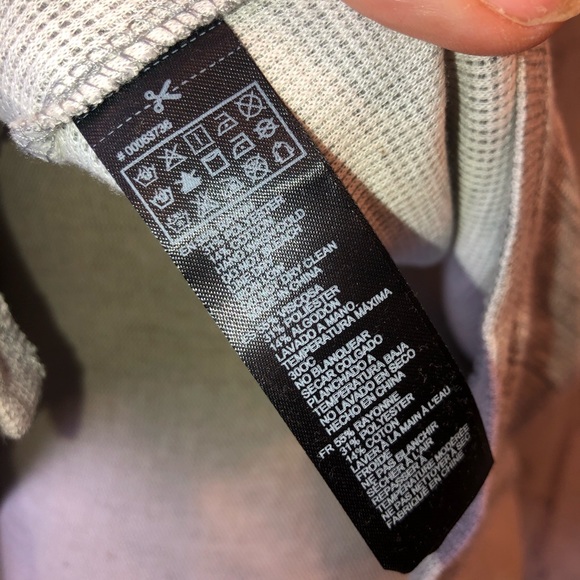 NEW Forever 21 gray crew neck sweatshirt. Size - Picture 8 of 8